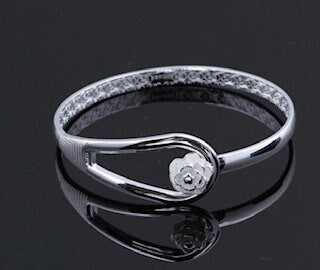 Beautiful Rose Bangle