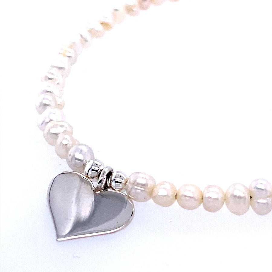 Nilah Heart Bracelet Beaded with Freshwater Pearls